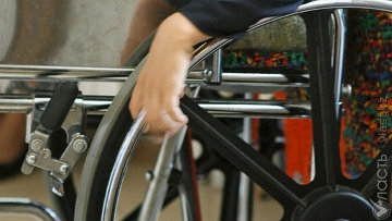 «Нур Отан» представил поправки в законодательство, призванные улучшить жизнь инвалидов
